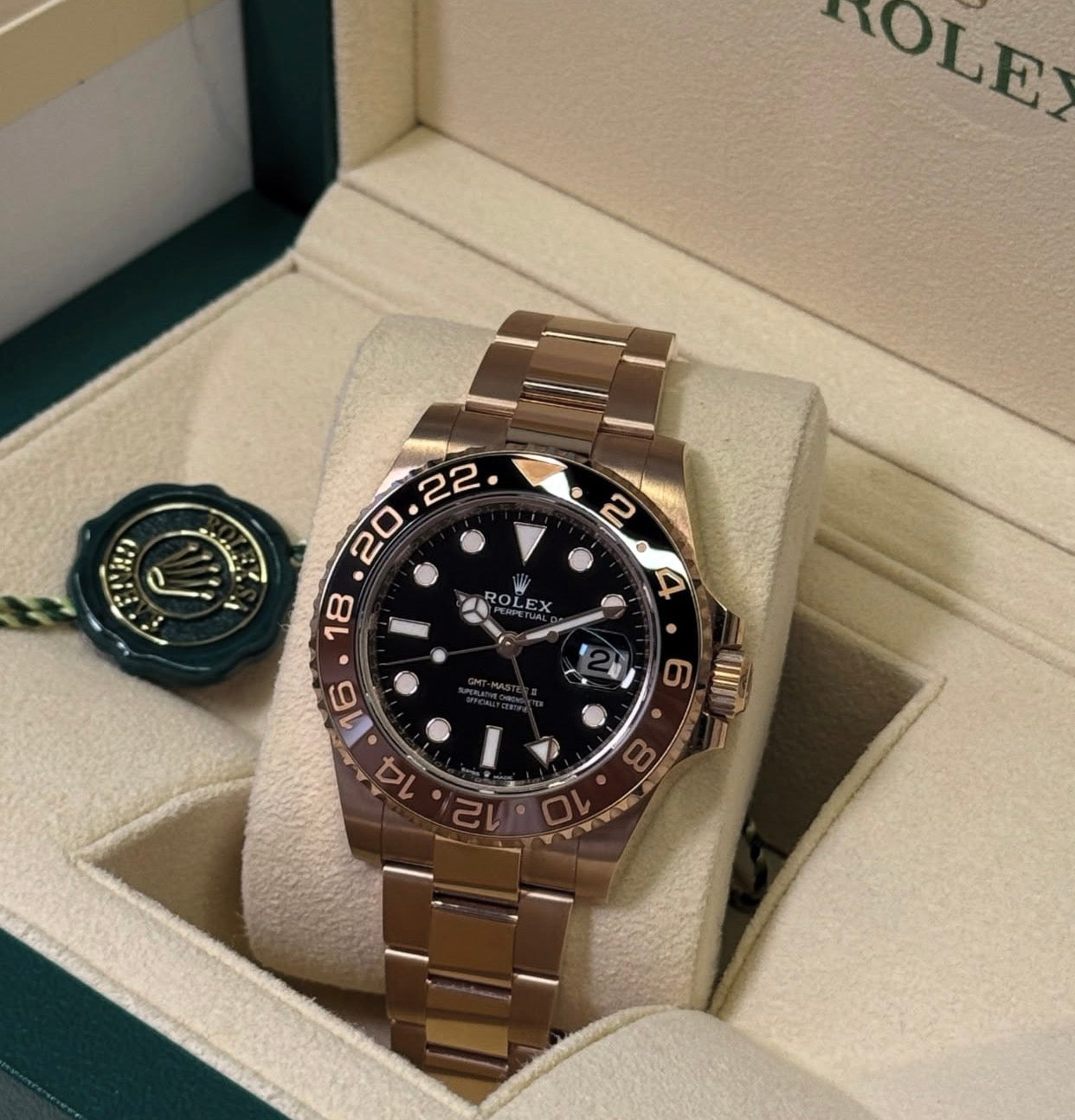 ROLEX GMT MASTER II "ROOT-BEER" ROSE'