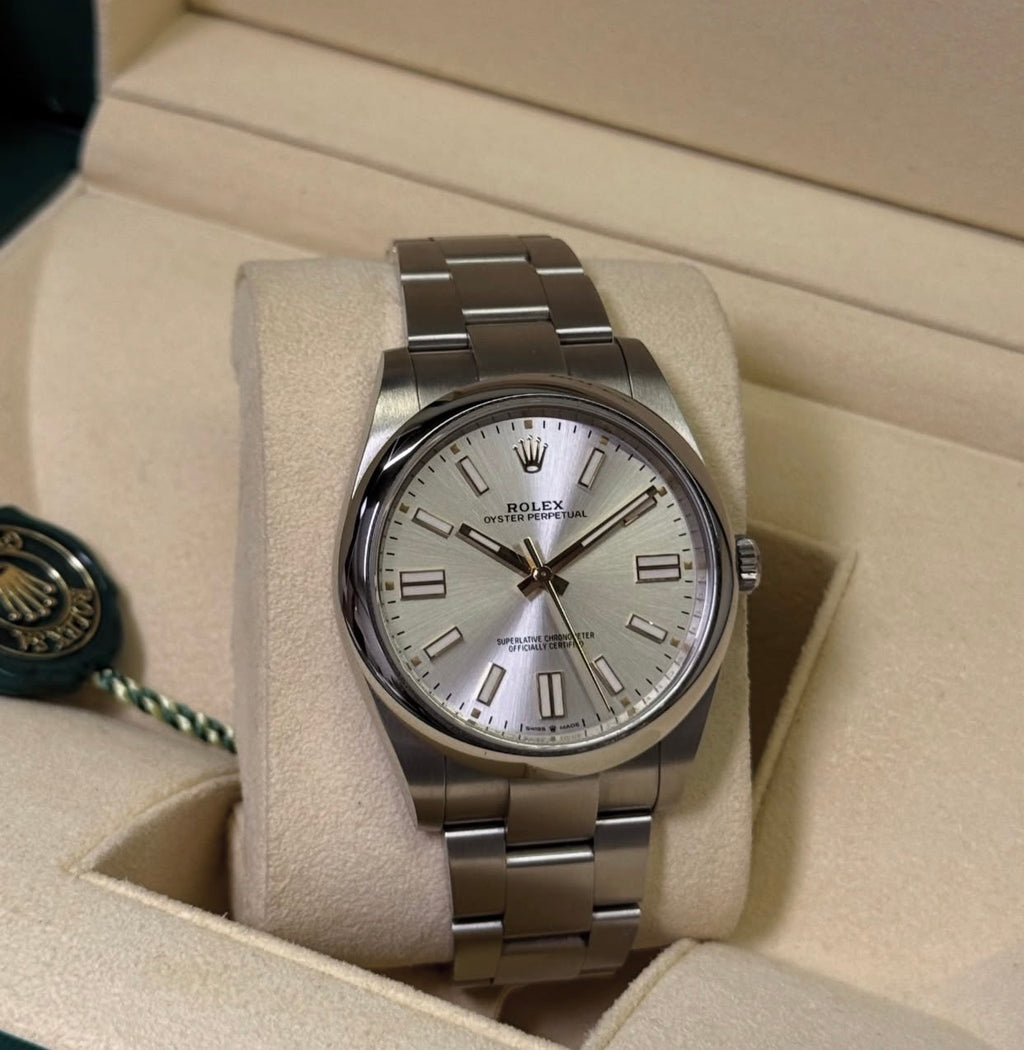ROLEX OYSTERPERPETUAL  SILVER DIAL