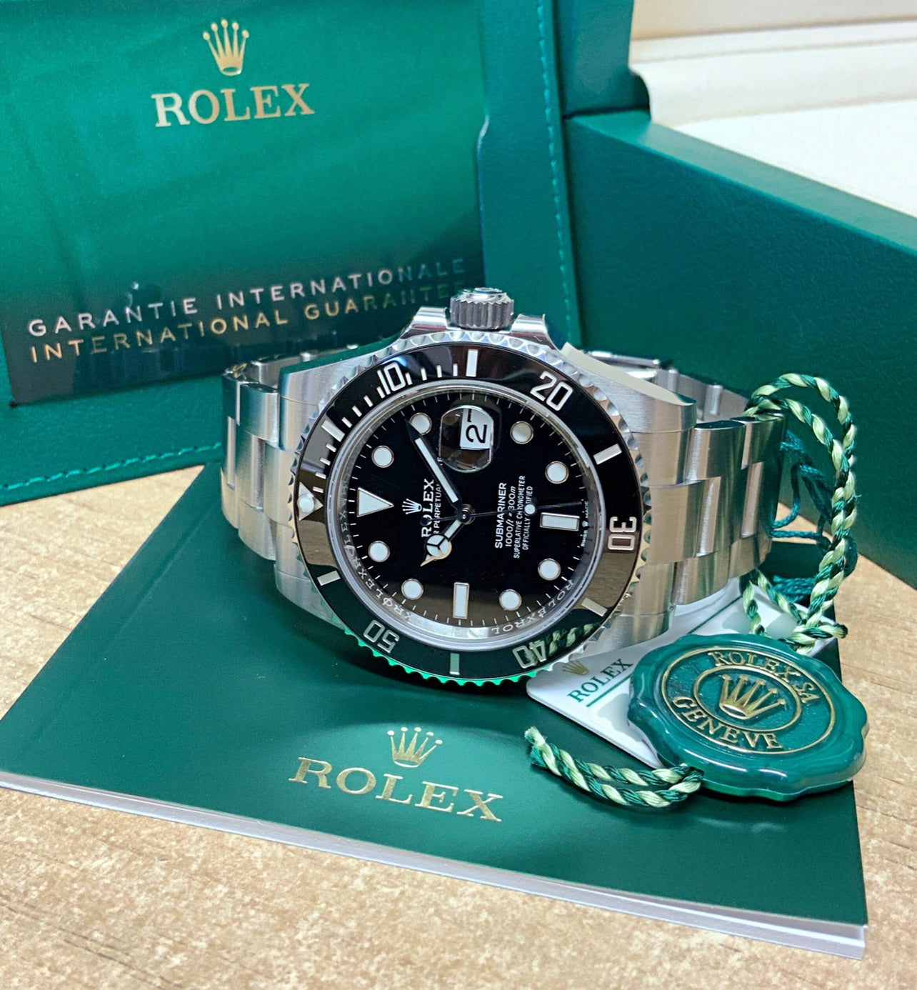 ROLEX SUBMARINER DATE