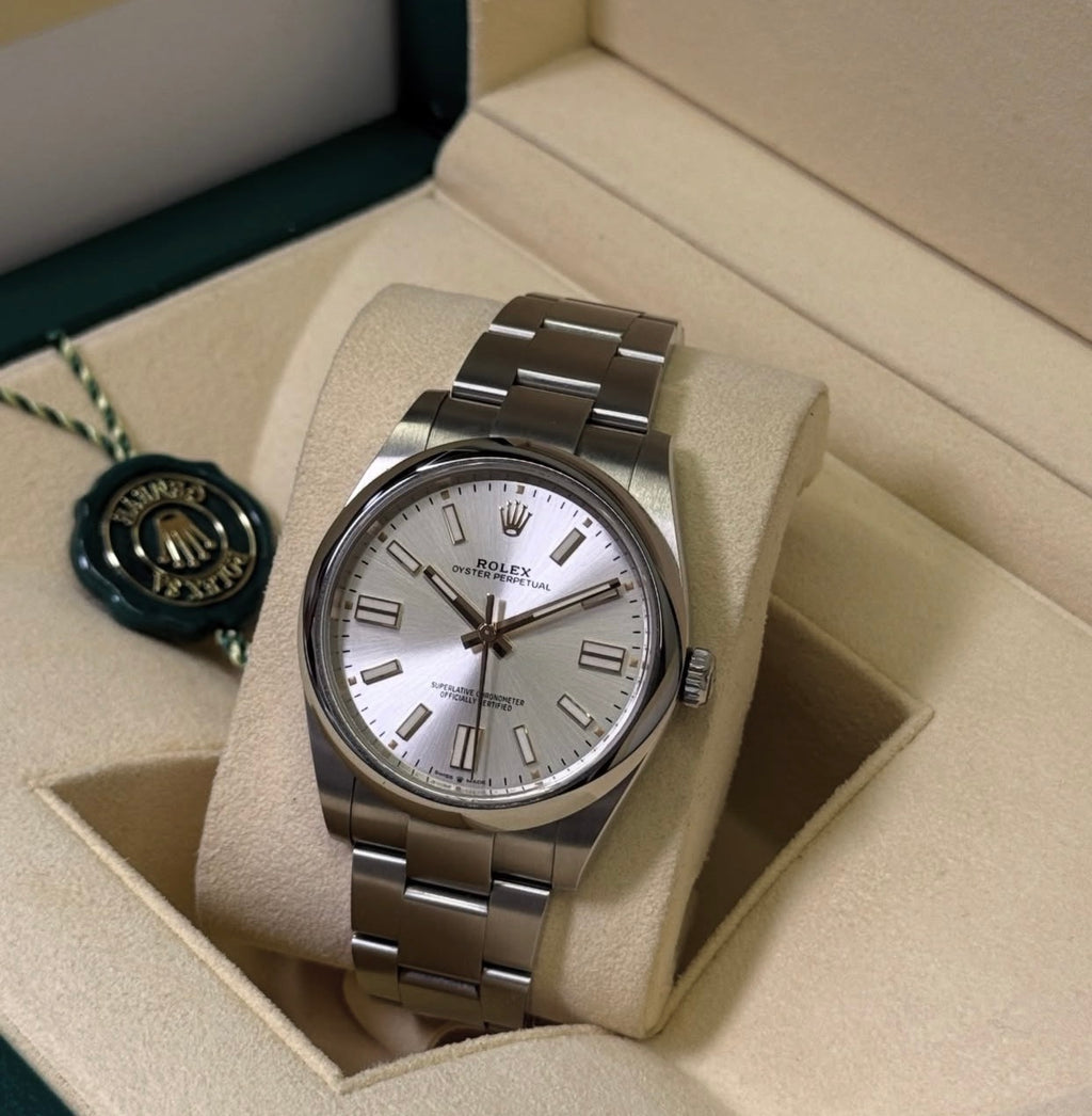 ROLEX OYSTERPERPETUAL  SILVER DIAL