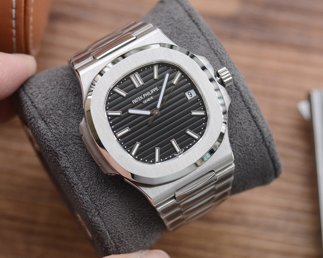 PATEK PHILIPPE NAUTILUS BLACK DIAL 5711