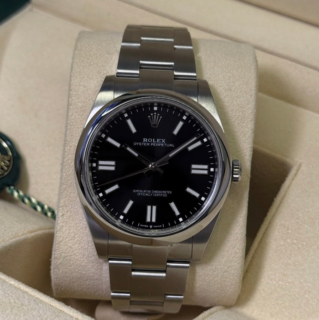 ROLEX OYSTER PERPETUAL BLACK DIAL