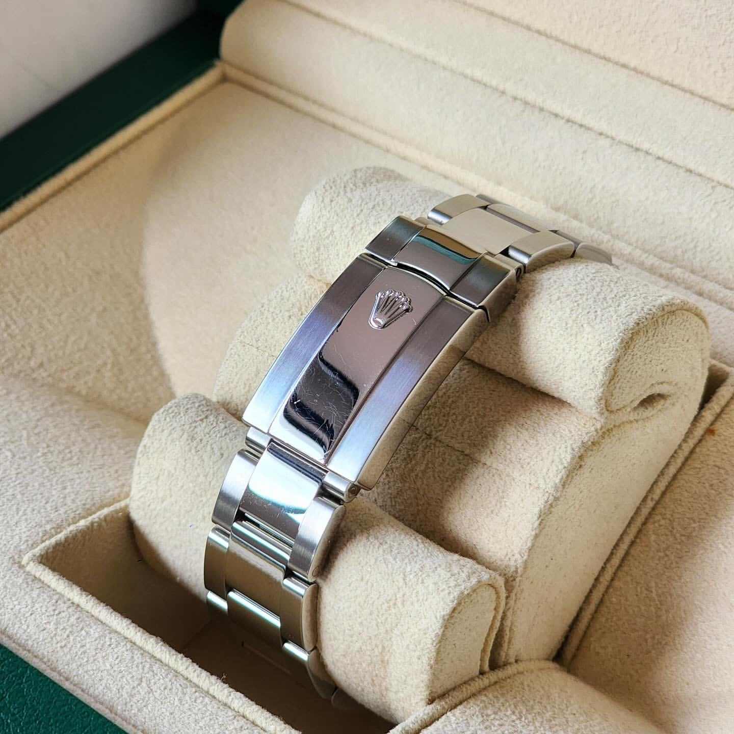 ROLEX MILGAUSS BLACK