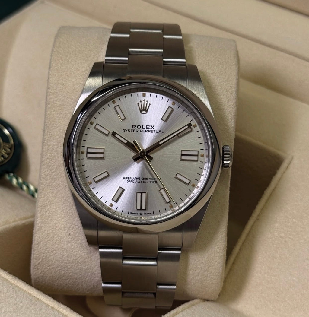 ROLEX OYSTERPERPETUAL  SILVER DIAL