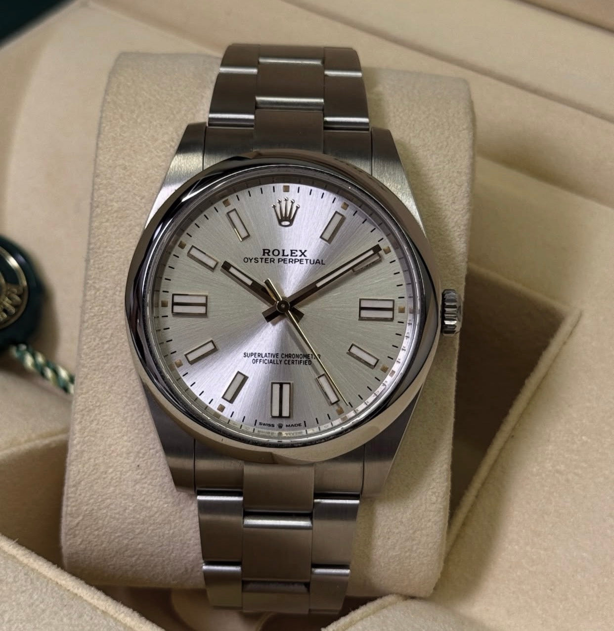 ROLEX OYSTERPERPETUAL  SILVER DIAL