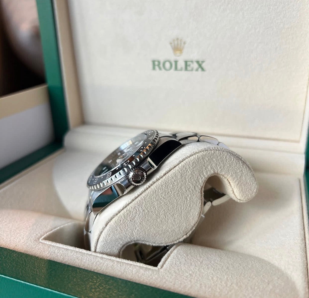 ROLEX GMT-MASTER II OYSTER "BRUCE WAYNE"
