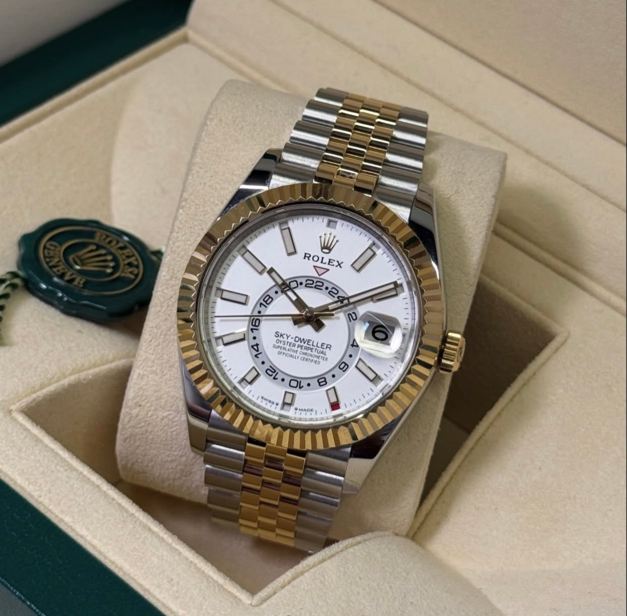 ROLEX SKY-DWELLER ORO ACCIAIO WHITE